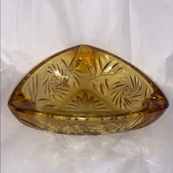 Vintage mid century Hazel Atlas amber ashtray - Picture 2 of 12
